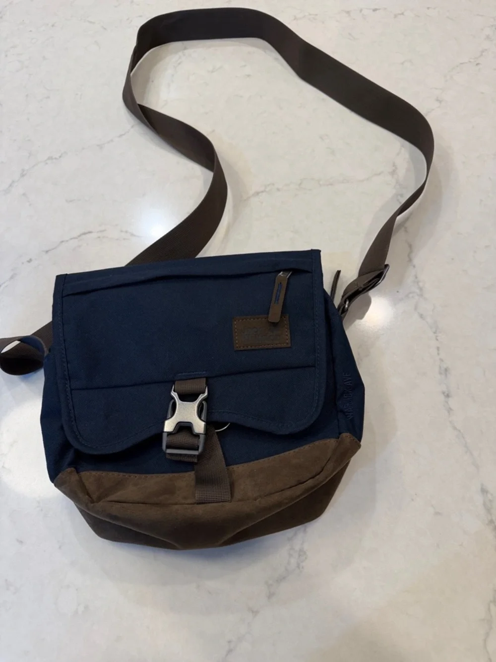 Jack Wolfskin Warwick Ave‎ Shoulder Bag